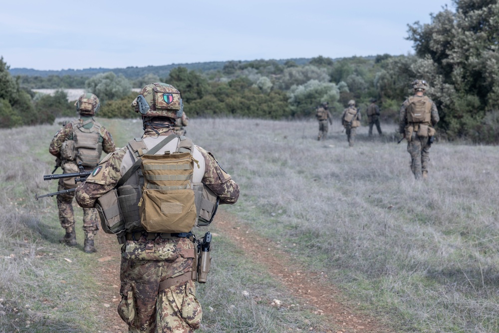 26th MEU(SOC) and Italian San Marco Brigade Marines Exchange Patrolling TTPs