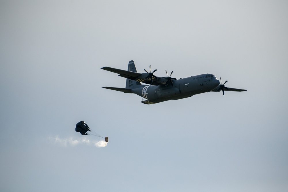 Low Cost Low Altitude Airdrops on Chièvres Drop Zone