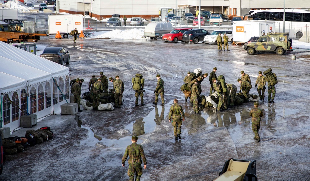 Swedish and Finnish Marines embark USS Gunston Hall to participate in Steadfast Defender 24