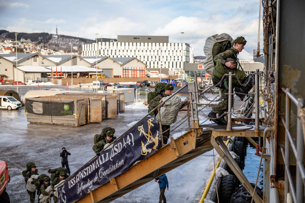 Swedish and Finnish Marines embark USS Gunston Hall to participate in Steadfast Defender 24