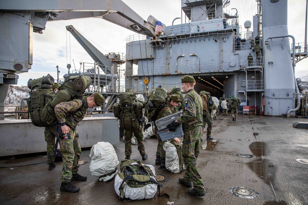 Swedish and Finnish Marines embark USS Gunston Hall to participate in Steadfast Defender 24