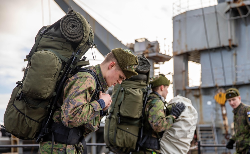 Swedish and Finnish Marines embark USS Gunston Hall to participate in Steadfast Defender 24