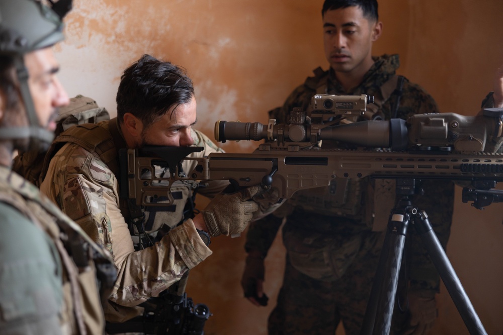 26th MEU(SOC) and Italian San Marco Brigade Marines Showcase Tactics, Equipment