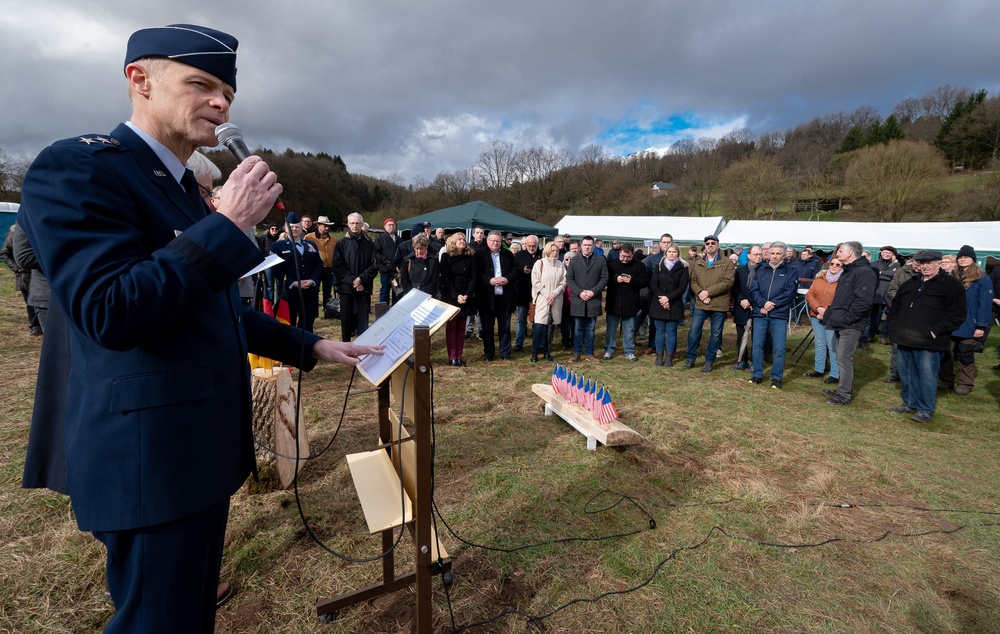 3 AF commander visits B-17 “Solid Sender” memorial site