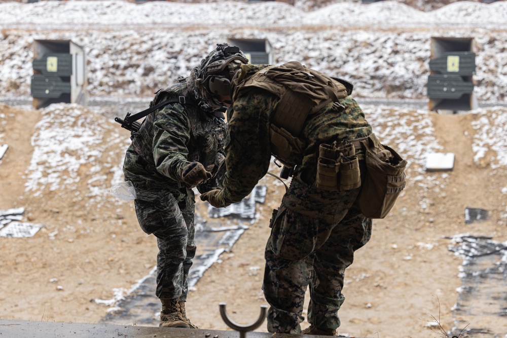 KOREA VIPER 24.1 | U.S. and Republic of Korea Marines Execute a Bilateral Live-Fire Range