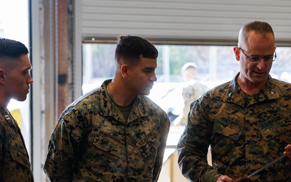 Assistant Division Commander Col Hallett visits 2d Light Armored Reconnaissance Battalion