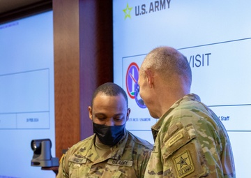 Army Chief of Staff visits JTF-NCR/USAMDW
