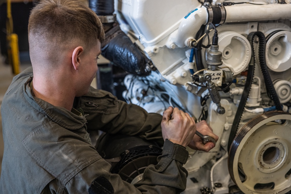 Assistant Division Commander Col Hallett visits 2d Light Armored Reconnaissance Battalion