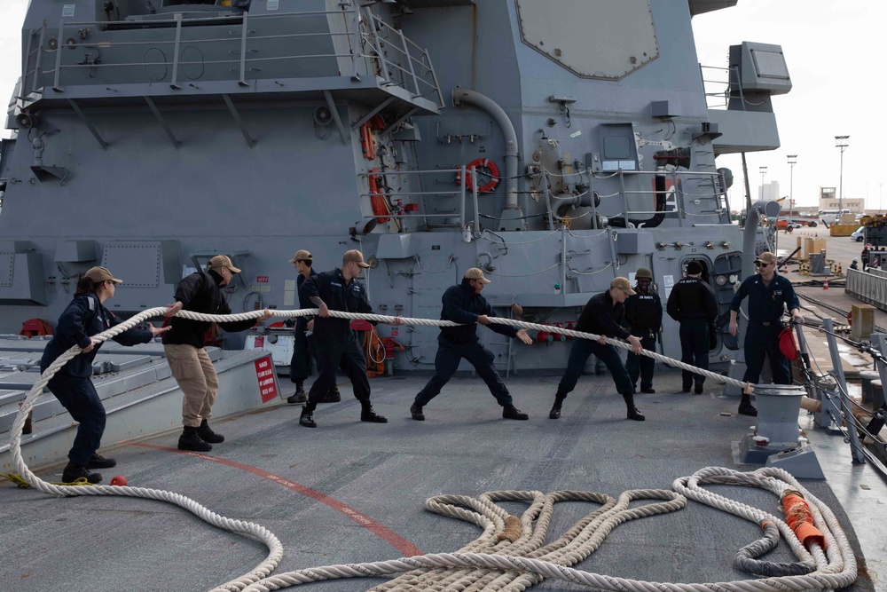 USS Paul Ignatius Departs Rota, Spain