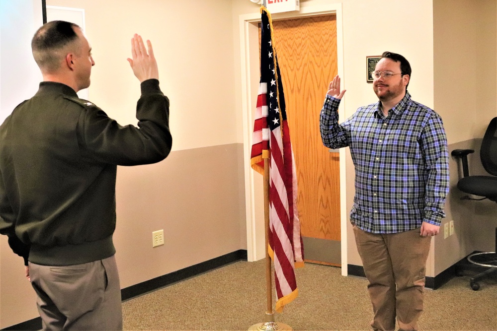 Garrison command team supports new employee onboarding process at Fort McCoy DHR