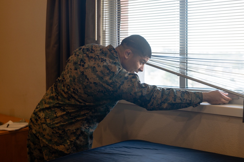 II MEF conducts barracks inspections