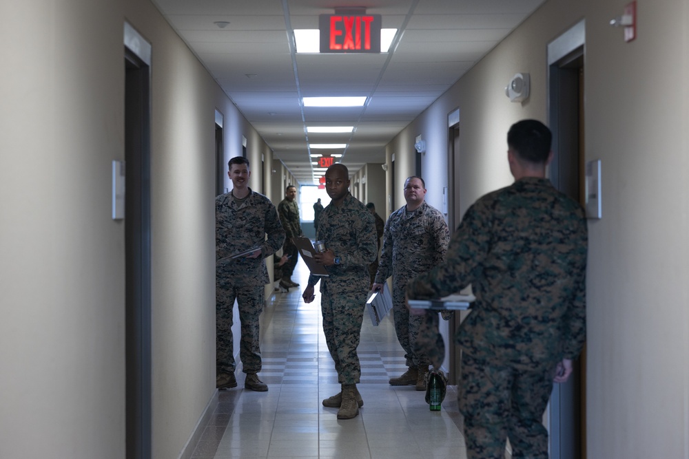 II MEF conducts barracks inspections