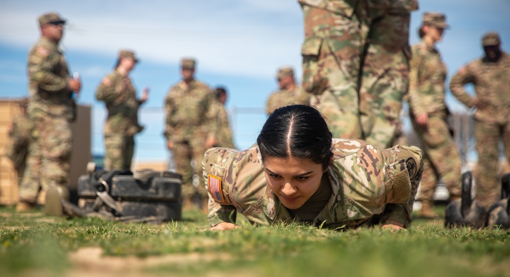 Soldiers assigned to the Medical Readiness Battalion compete for a chance to go to the Medical Readiness Command, West: Best Leader Competition