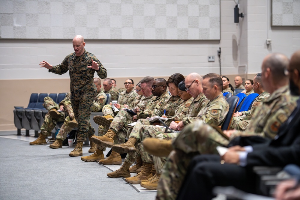 SEAC speaks at CMSgt Orientation Course