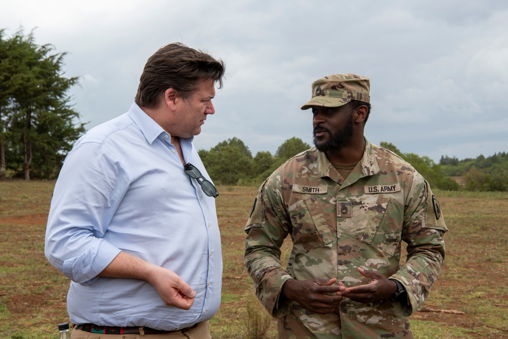 UK Armed Forces Minister observes training during Justified Accord