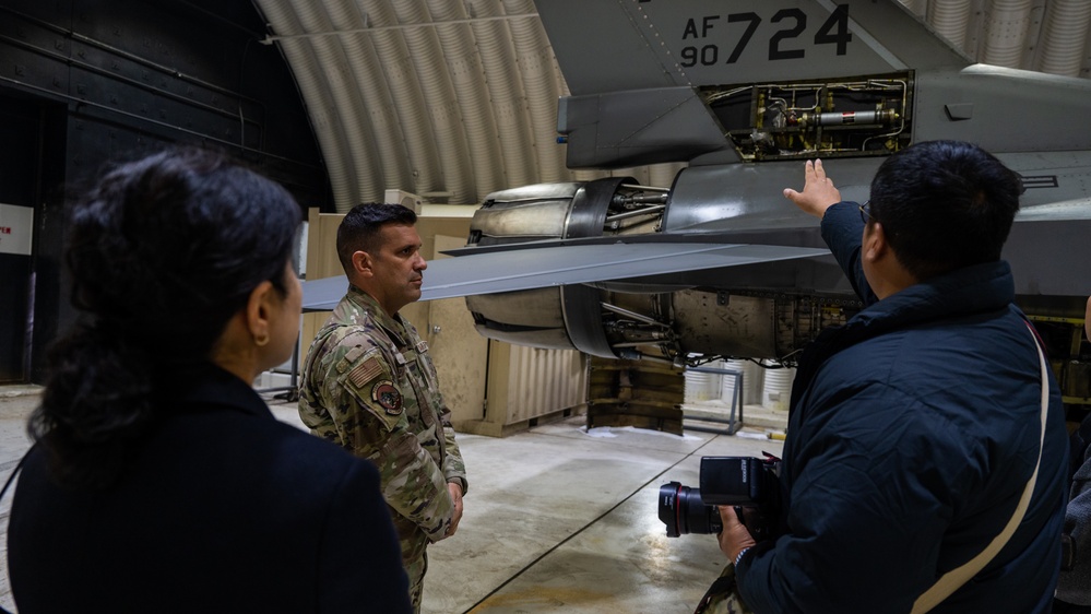 Republic of Korea Defense Daily reporters visit Kunsan AB