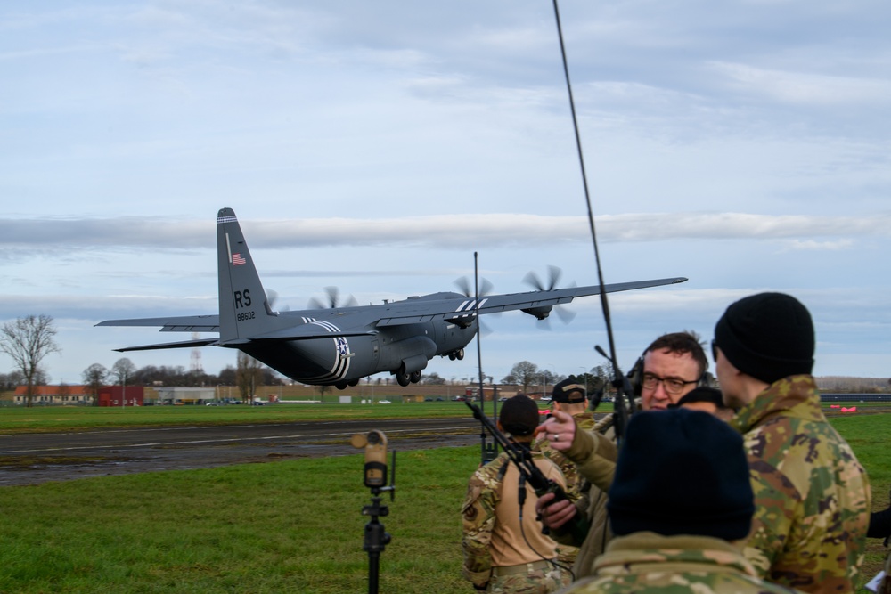 86th AW Airmen certify as LZSO with 1st CBCS