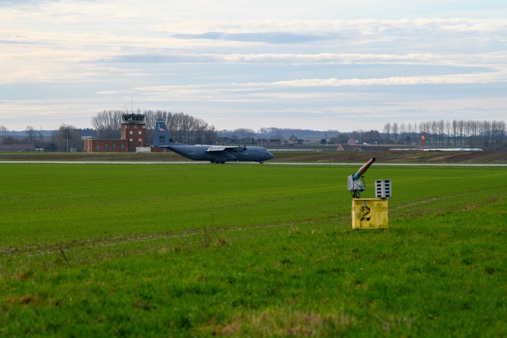 86th AW Airmen certify as LZSO with 1st CBCS