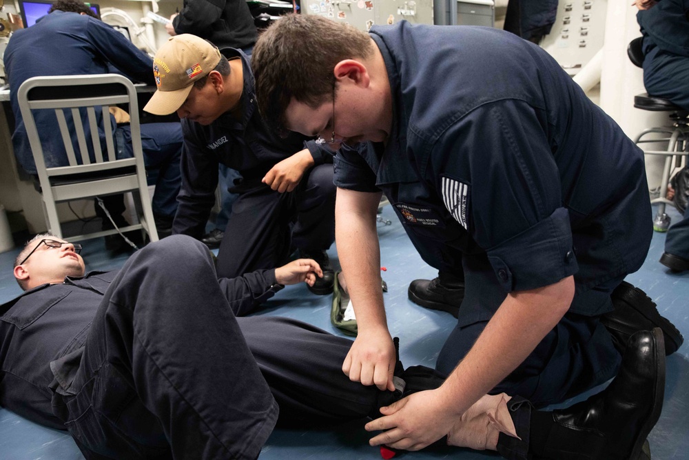 USS Paul Ignatius Sailors Conduct Medical Training Drill