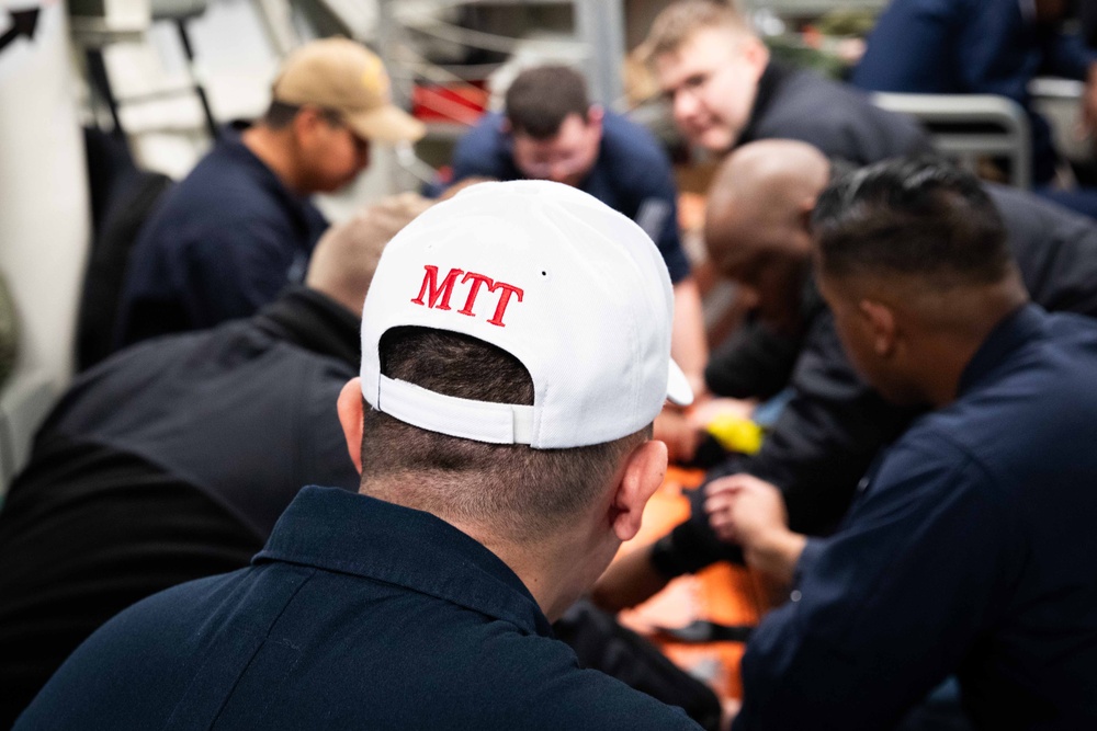 USS Paul Ignatius Sailors Conduct Medical Training Drill