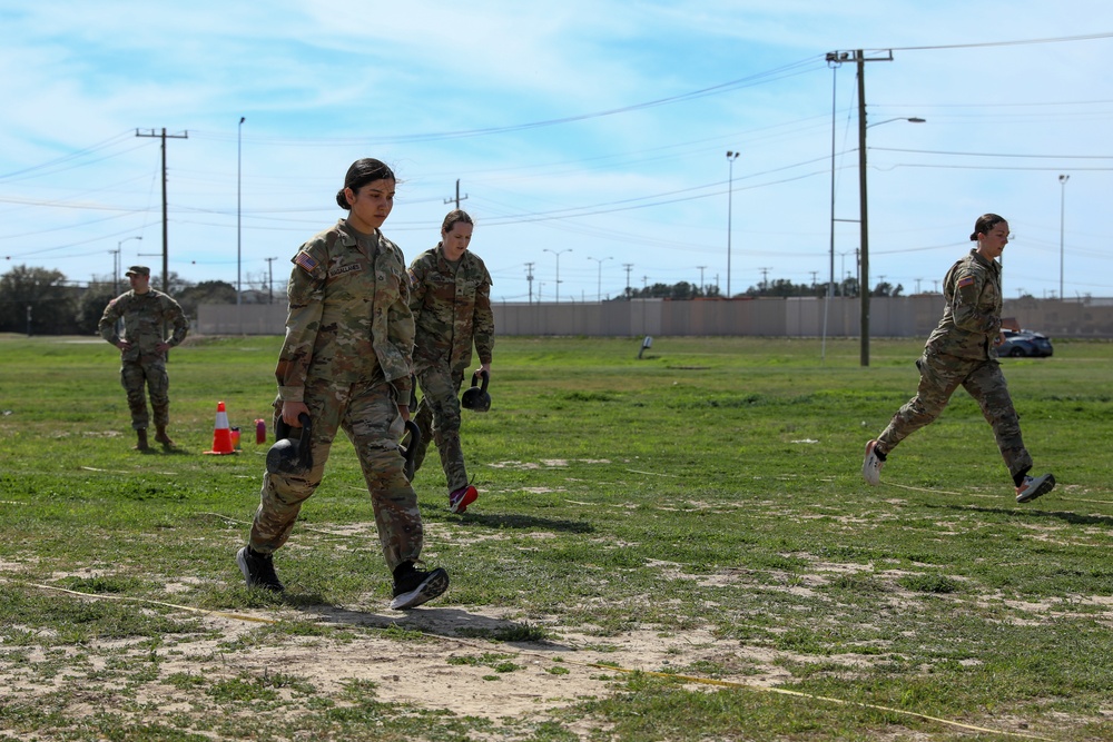 Soldiers with Medical Readiness Battalion compete for a chance to go to the Medical Readiness Command, West: Best Leader Competition