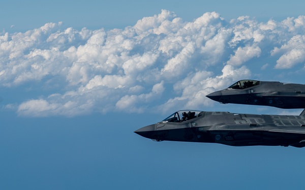 U.S. Marine Corps XQ-58A Valkyrie completes second flight