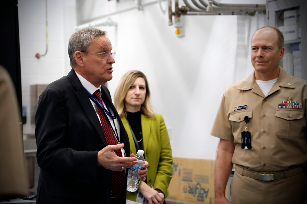 Assistant Secretary of Defense for Health Affairs Visits Naval Medical Research Command