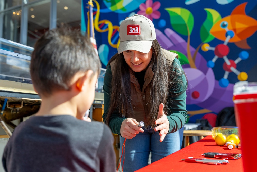 Pittsburgh District promotes STEM careers at Carnegie Science Center