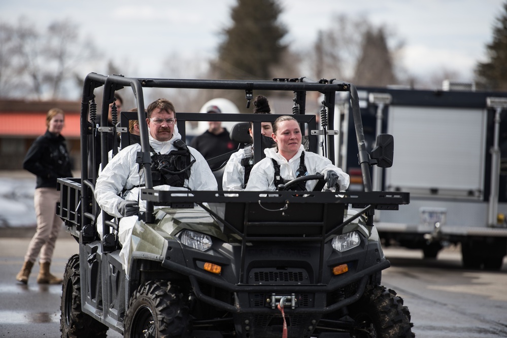 Guardsmen Train Alongside Three Rural Idaho Fire Departments