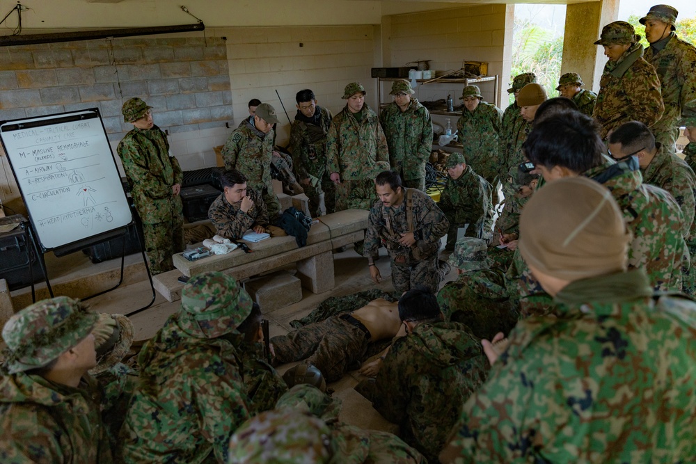 31st MEU, JGSDF exchange jungle survival knowledge