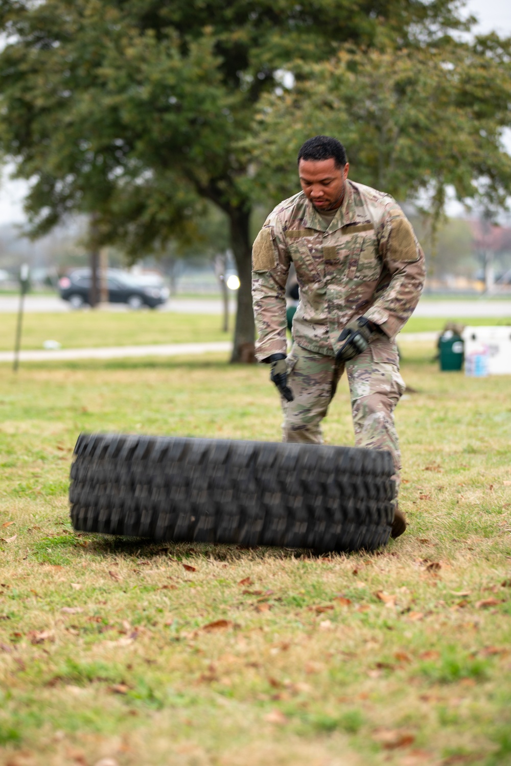 Soldiers with the Medical Readiness Battalion compete for a chance to go to the Medical Readiness Command, West: Best Leader Competition.