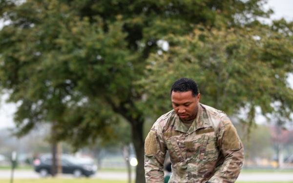 Soldiers with the Medical Readiness Battalion compete for a chance to go to the Medical Readiness Command, West: Best Leader Competition.