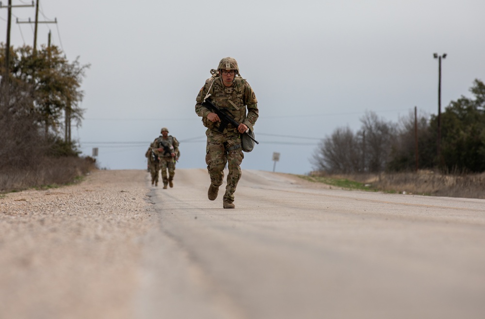 Soldiers with the Medical Readiness Battalion compete for a chance to go to the Medical Readiness Command, West: Best Leader Competition.