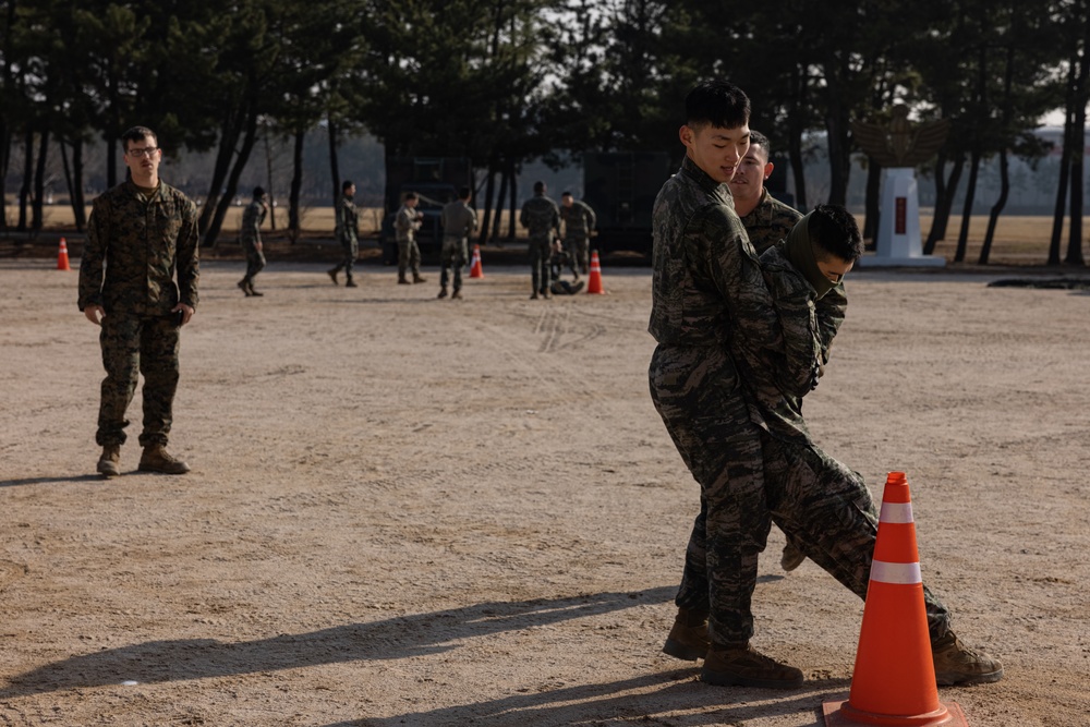 Korea Viper 24.1 | U.S. and Republic of Korea Marines Combat Fitness Test