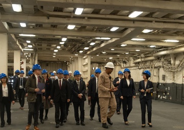 Committee of Foreign Affairs and Defense (House of Councillors, The National Diet of Japan)’s visit onboard USS New Orleans (LPD 18)