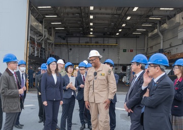 Committee of Foreign Affairs and Defense (House of Councillors, The National Diet of Japan)’s visit onboard USS New Orleans (LPD 18)
