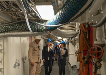 Committee of Foreign Affairs and Defense (House of Councillors, The National Diet of Japan)’s visit onboard USS New Orleans (LPD 18)