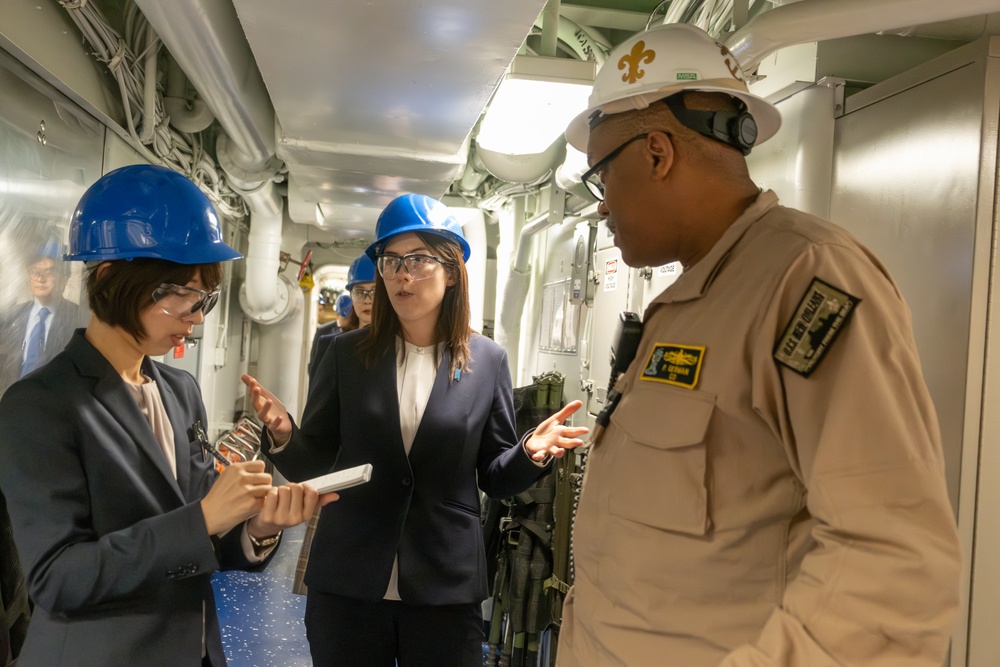 Committee of Foreign Affairs and Defense (House of Councillors, The National Diet of Japan)’s visit onboard USS New Orleans (LPD 18)