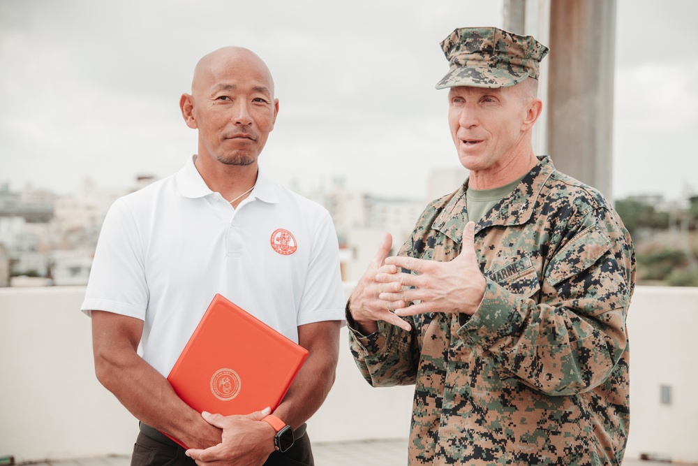 President, founder of Okinawa Lifesaving Association, Japan Water Patrol receives award from MCIPAC commanding general