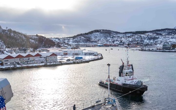 USS Gunston Hall Departs Harstad, Norway to continue Steadfast Defender 24