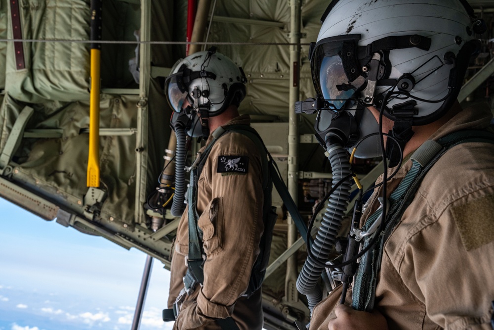 DVIDS - Images - USMC provides platform for USAF jump training [Image ...