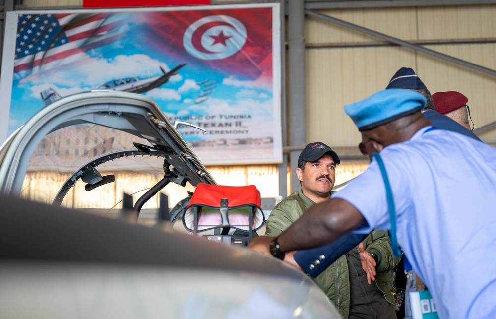 Tunisian Air Force showcase education, training opportunities during African Air Chiefs Symposium