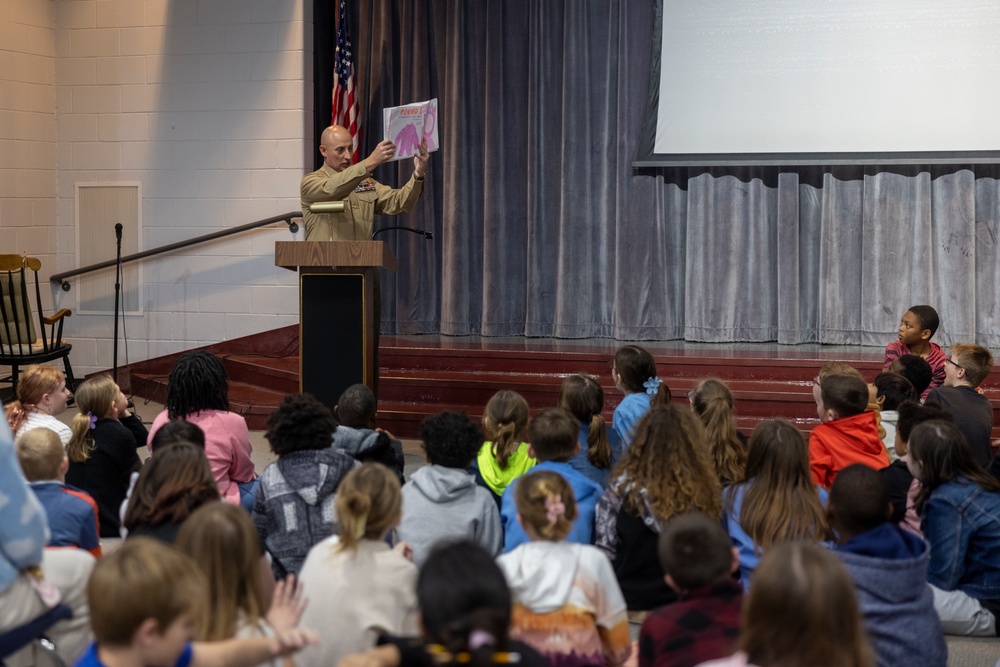 Headquarters and Service Battalion, 2nd MLG Participates in Reading Across America