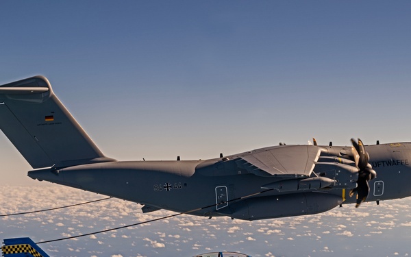 F/A-18F Aerial Refueling Testing with GAF A400M