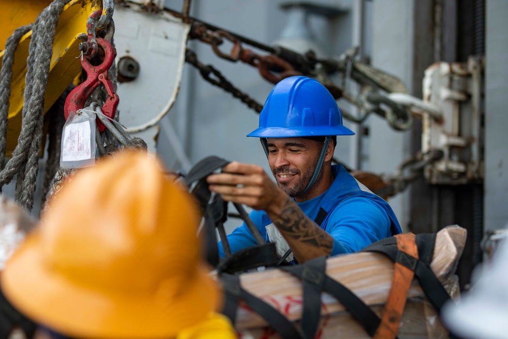 USS Philippine Sea Conducts a Replenishment-At-Sea with the USNS Supply in the Red Sea