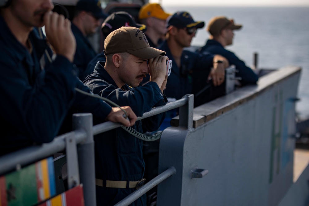 USS Philippine Sea Conducts Replenishment-at-Sea with USNS Supply in the Red Sea