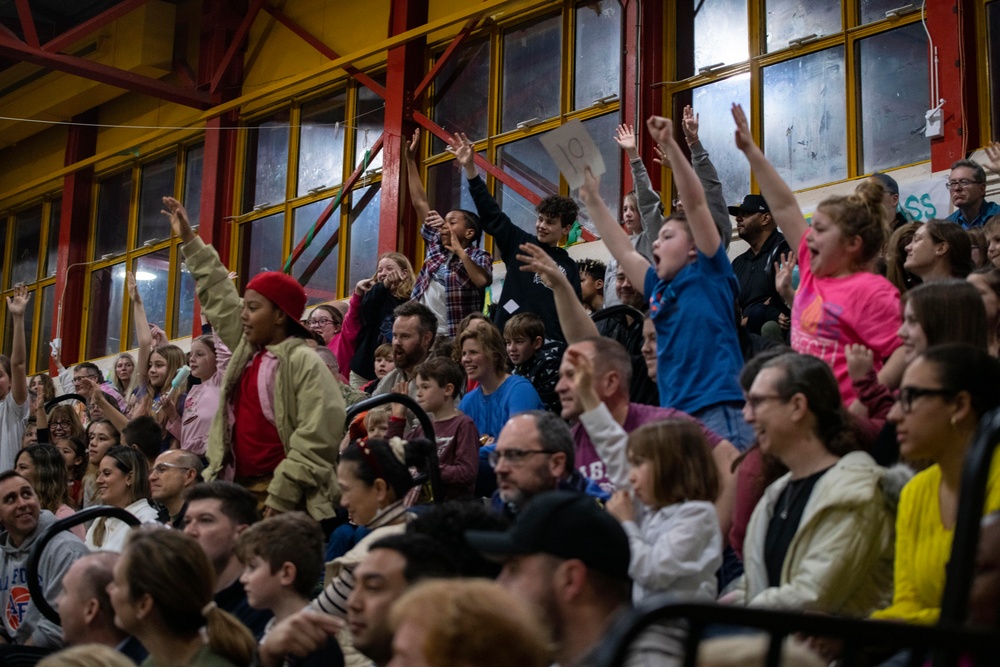 World famous Harlem Globetrotters tour the 501st CSW