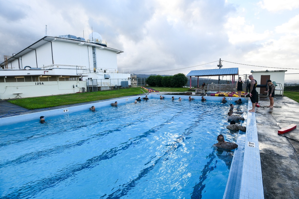 MARFORPAC personnel conduct water survival training