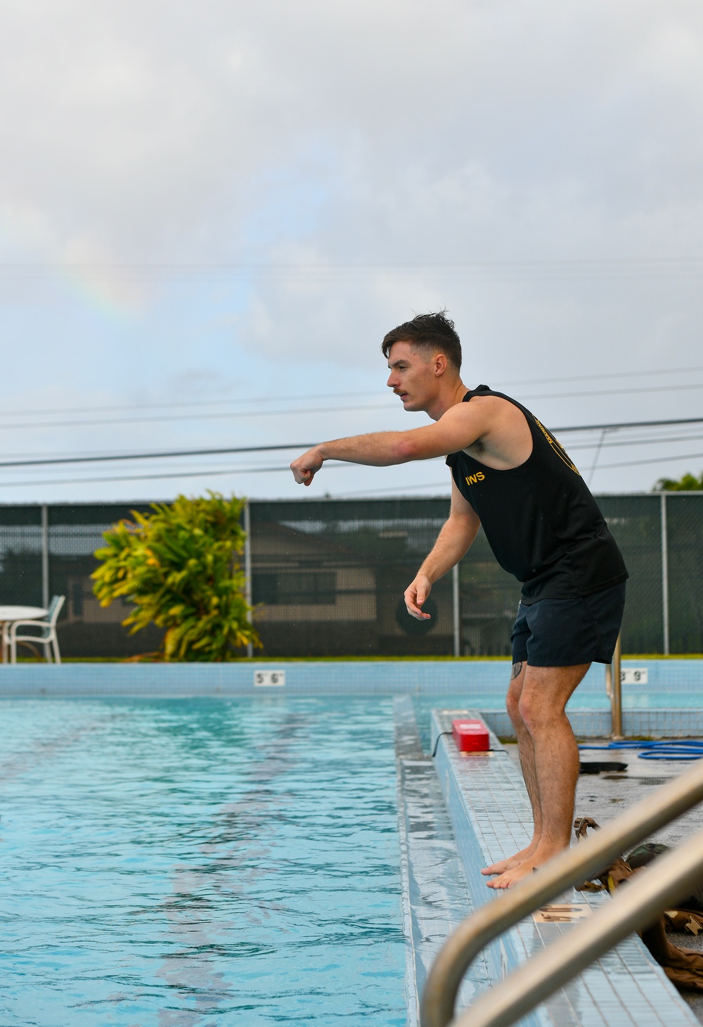 MARFORPAC personnel conduct water survival training