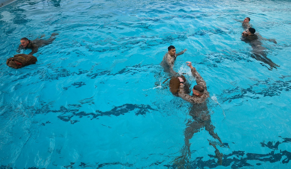 MARFORPAC personnel conduct water survival training